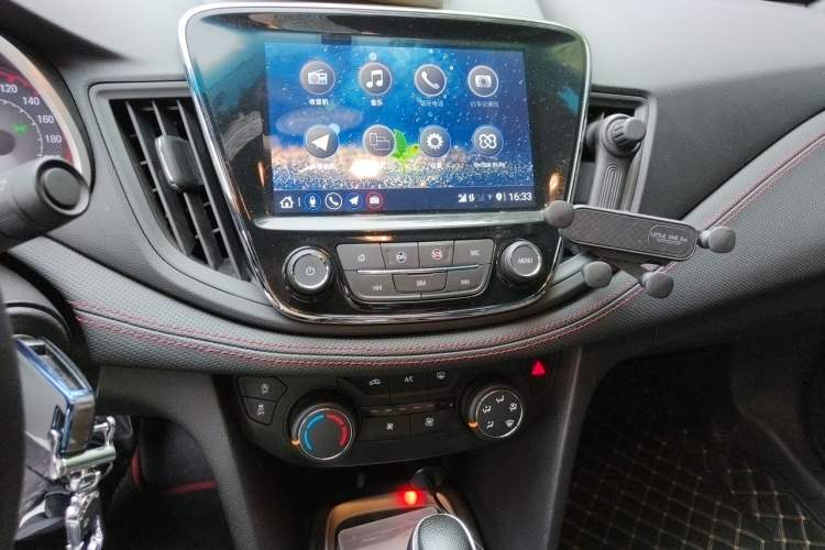 Used Chevrolet Monza 2020 Light Hybrid RS 330T Automatic Comfort Edition Audio And AC Panel