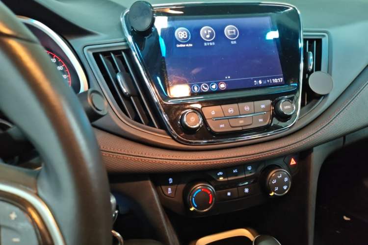 Used Chevrolet Monza 2020 Light Hybrid RS 330T Automatic Comfort Edition Audio And AC Panel