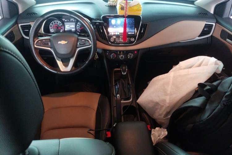 Used Chevrolet Monza 2020 320 Automatic Enjoyment Edition Audio And AC Panel