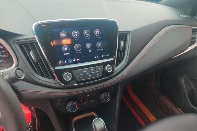 Used Chevrolet Monza 2020 Light Hybrid RS 330T Automatic Comfort Edition Audio And AC Panel