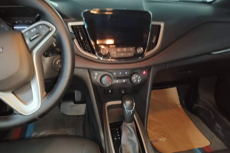 Used Chevrolet Monza 2020 Light Hybrid RS 330T Automatic Comfort Edition Audio And AC Panel