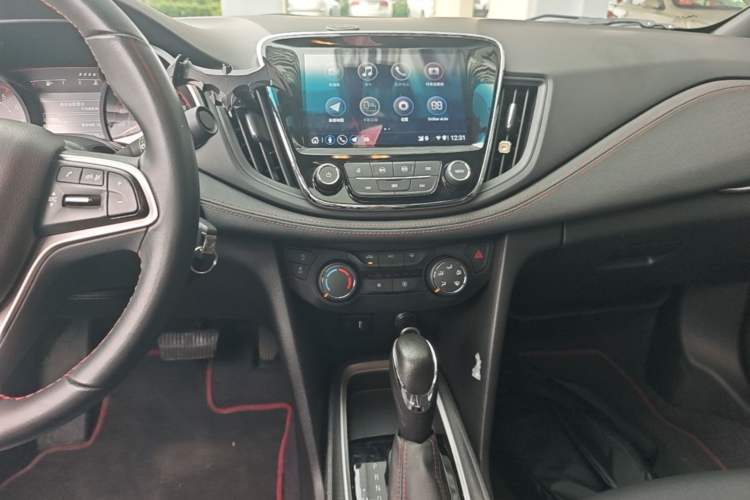 Used Chevrolet Monza 2020 Light Hybrid RS 330T Automatic Comfort Edition Audio And AC Panel