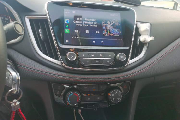 Used Chevrolet Monza 2020 Light Hybrid RS 330T Automatic Comfort Edition Audio And AC Panel