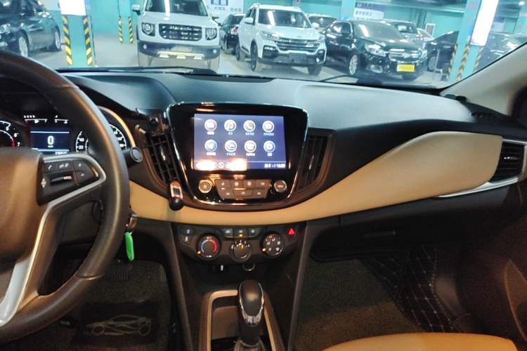 Used Chevrolet Monza 2020 320 Automatic Enjoyment Edition Audio And AC Panel