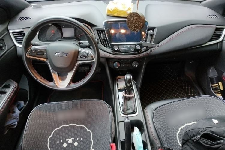 Used Chevrolet Monza 2020 Light Hybrid RS 330T Automatic Comfort Edition Center Console
