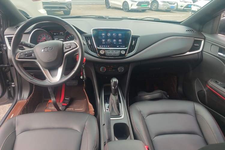 Used Chevrolet Monza 2020 Light Hybrid RS 330T Automatic Comfort Edition Center Console