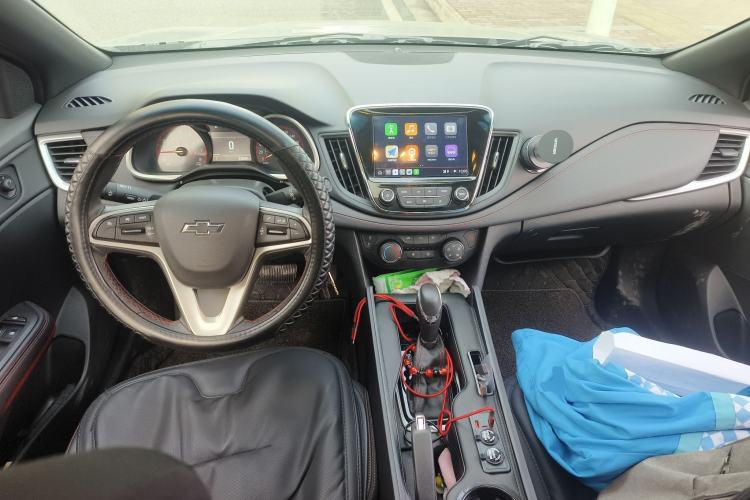 Used Chevrolet Monza 2020 Light Hybrid RS 330T Automatic Comfort Edition Center Console