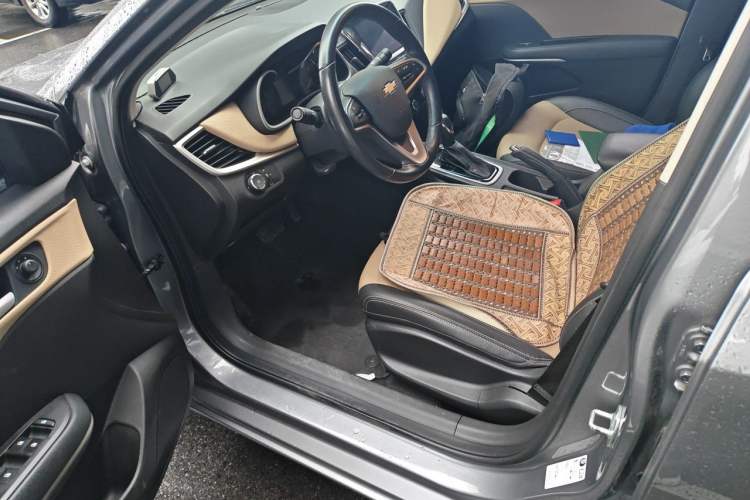 Used Chevrolet Monza 2020 320 Automatic Enjoyment Edition Driver Seat