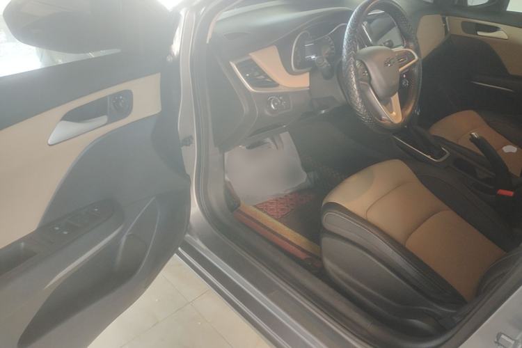 Used Chevrolet Monza 2020 320 Automatic Enjoyment Edition Driver Seat