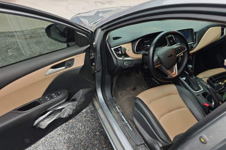 Used Chevrolet Monza 2020 320 Automatic Enjoyment Edition Driver Seat