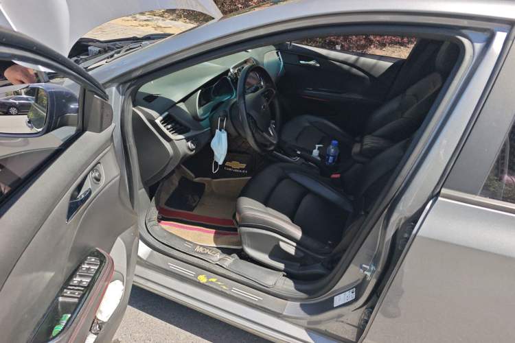 Used Chevrolet Monza 2020 Light Hybrid RS 330T Automatic Comfort Edition Driver Seat