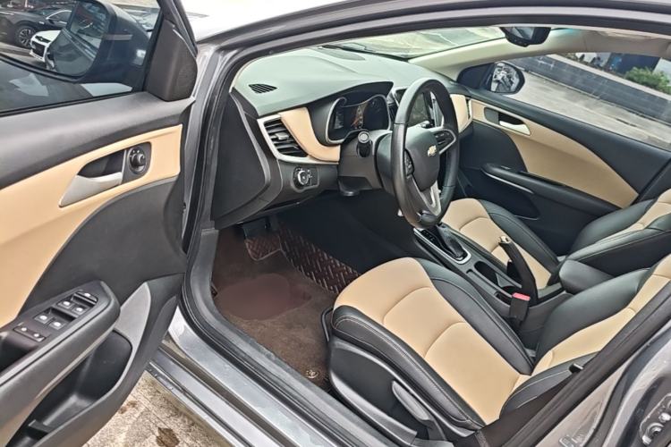 Used Chevrolet Monza 2020 320 Automatic Enjoyment Edition Driver Seat