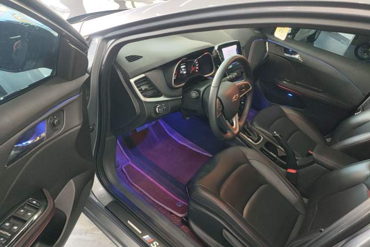 Used Chevrolet Monza 2020 Light Hybrid RS 330T Automatic Comfort Edition Driver Seat