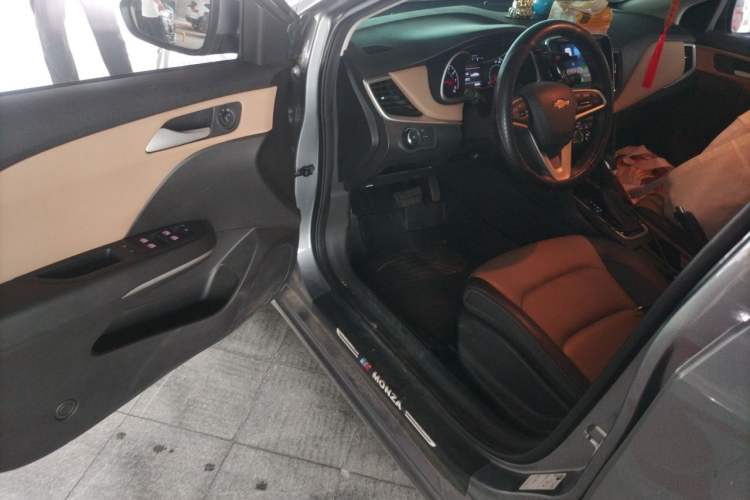Used Chevrolet Monza 2020 320 Automatic Enjoyment Edition Driver Seat