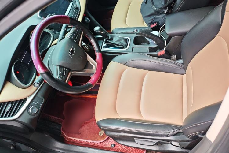 Used Chevrolet Monza 2020 320 Automatic Enjoyment Edition Driver Seat