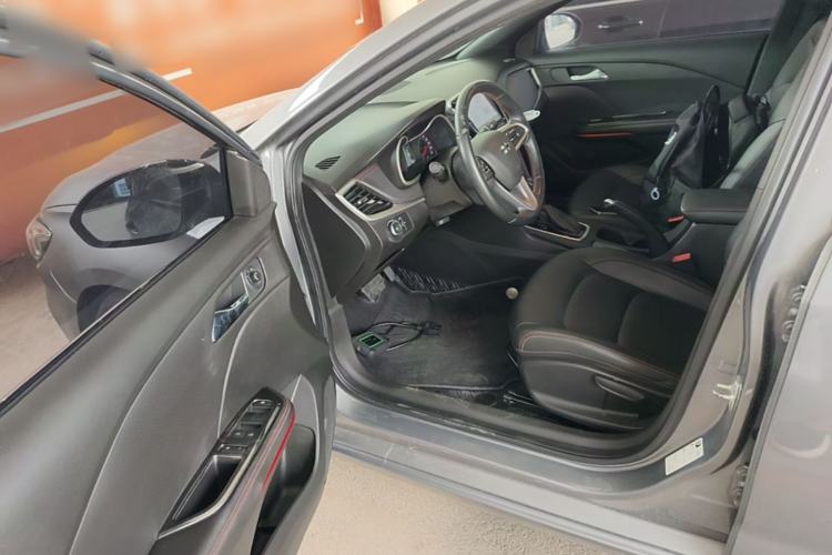 Used Chevrolet Monza 2020 Light Hybrid RS 330T Automatic Comfort Edition Driver Seat