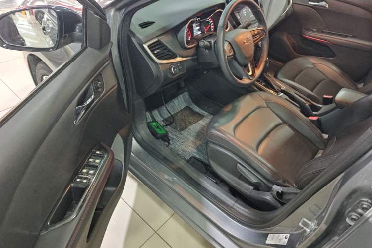Used Chevrolet Monza 2020 Light Hybrid RS 330T Automatic Comfort Edition Driver Seat
