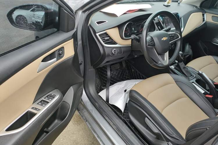 Used Chevrolet Monza 2020 320 Automatic Enjoyment Edition Driver Seat