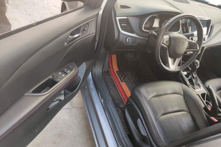 Used Chevrolet Monza 2020 Light Hybrid RS 330T Automatic Comfort Edition Driver Seat