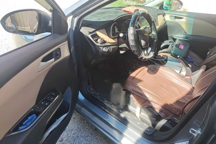 Used Chevrolet Monza 2020 320 Automatic Enjoyment Edition Driver Seat