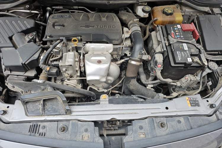 Used Chevrolet Monza 2020 Light Hybrid RS 330T Automatic Comfort Edition Engine Bay