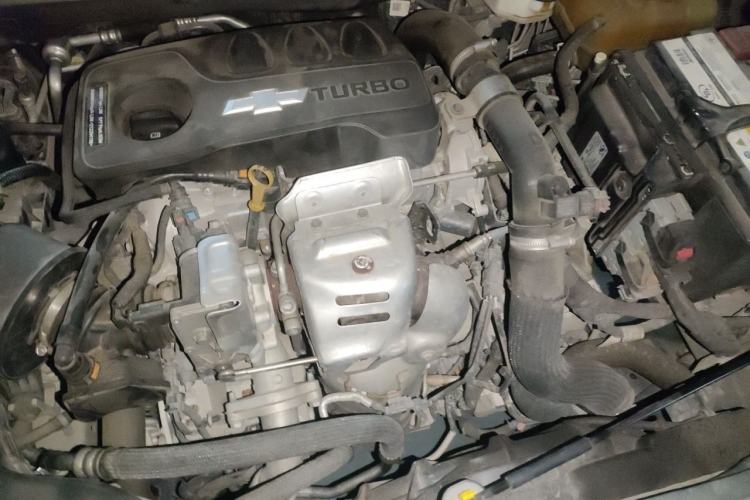 Used Chevrolet Monza 2020 Light Hybrid Redline 320T Dual-Clutch Thrilling Edition Engine Bay