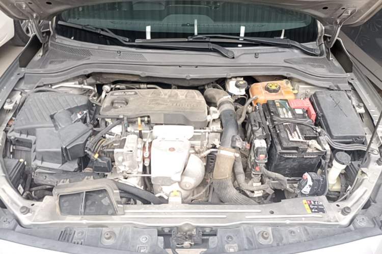 Used Chevrolet Monza 2020 Light Hybrid RS 330T Automatic Comfort Edition Engine Bay