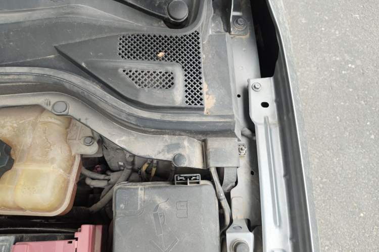 Used Chevrolet Monza 2020 320 Automatic Enjoyment Edition Engine Bay Left
