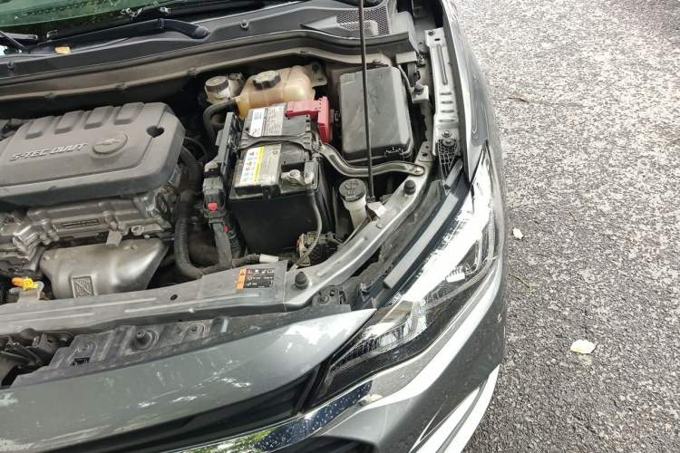 Used Chevrolet Monza 2020 320 Automatic Enjoyment Edition Engine Bay Left