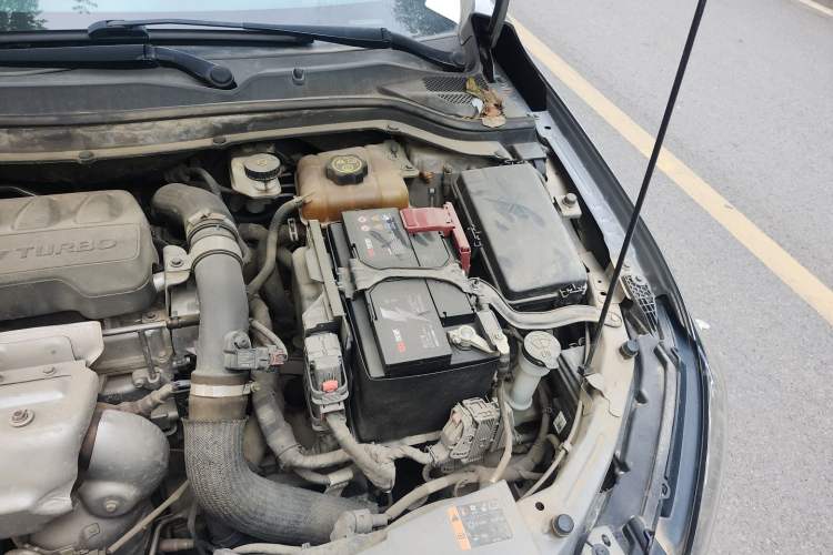 Used Chevrolet Monza 2020 Light Hybrid RS 330T Automatic Comfort Edition Engine Bay Left