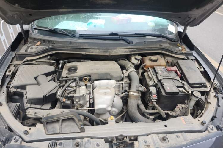 Used Chevrolet Monza 2020 Light Hybrid RS 330T Automatic Comfort Edition Engine Bay