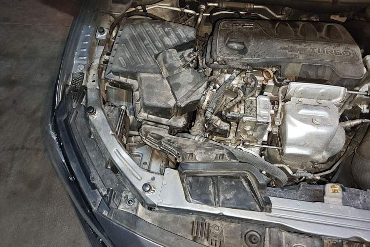 Used Chevrolet Monza 2020 Light Hybrid RS 330T Automatic Comfort Edition Engine Bay Right