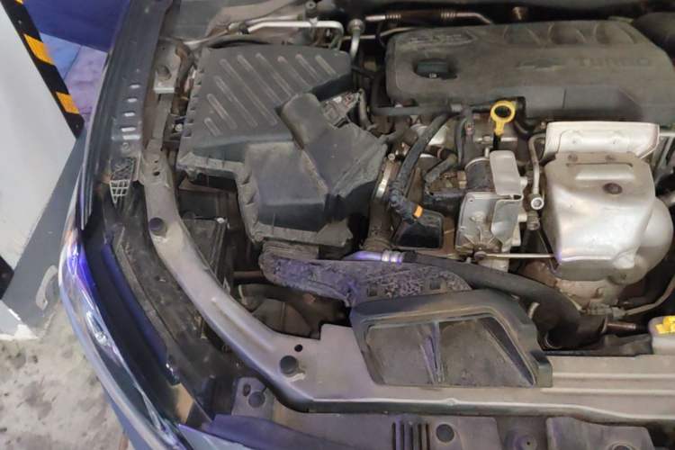 Used Chevrolet Monza 2020 Light Hybrid RS 330T Automatic Comfort Edition Engine Bay Right