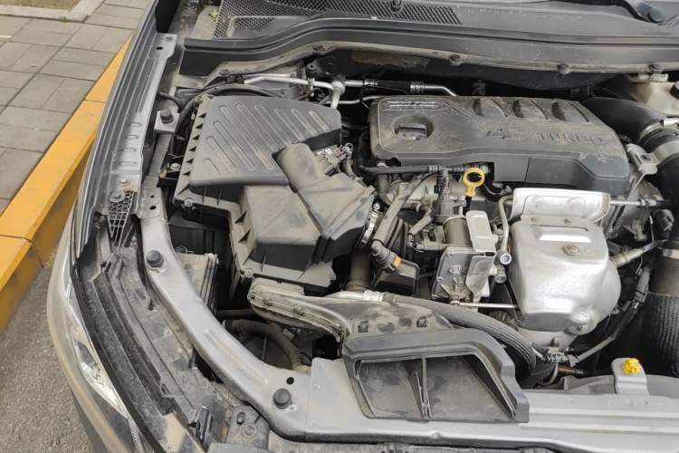 Used Chevrolet Monza 2020 Light Hybrid RS 330T Automatic Comfort Edition Engine Bay Right