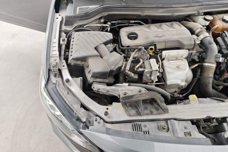 Used Chevrolet Monza 2020 Light Hybrid RS 330T Automatic Comfort Edition Engine Bay Right