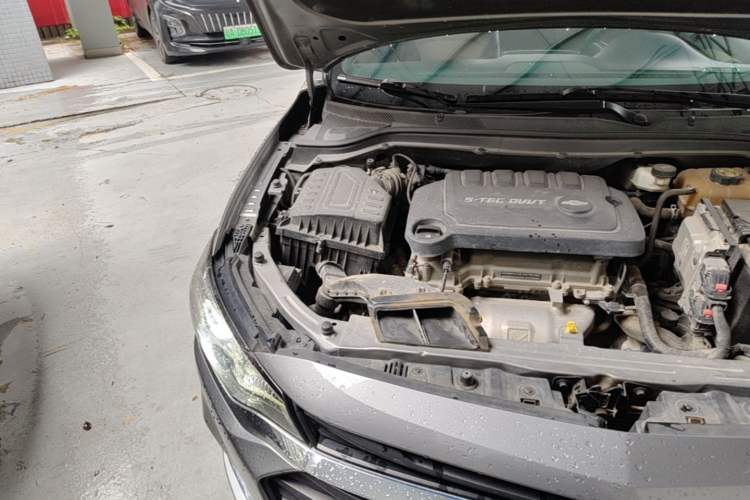 Used Chevrolet Monza 2020 320 Automatic Enjoyment Edition Engine Bay Right