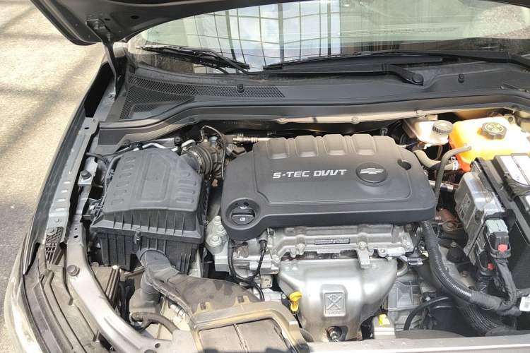 Used Chevrolet Monza 2020 320 Automatic Enjoyment Edition Engine Bay Right