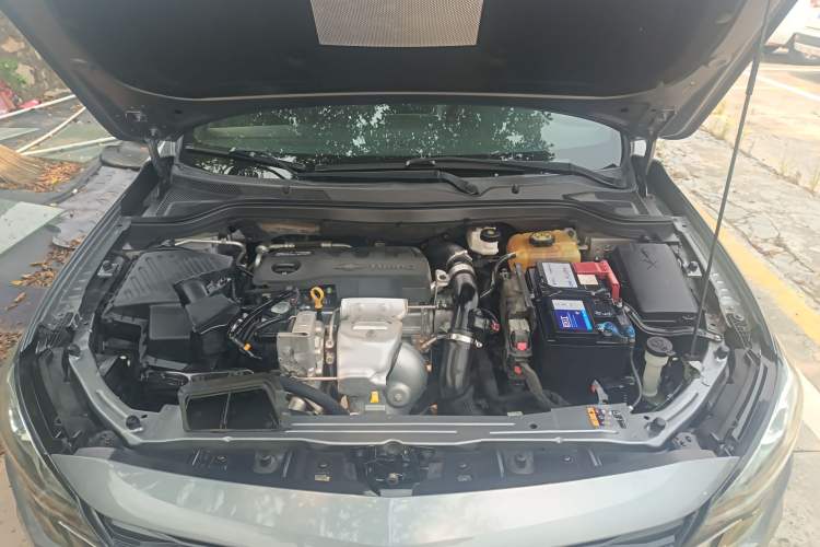 Used Chevrolet Monza 2020 Light Hybrid RS 330T Automatic Comfort Edition Engine Bay
