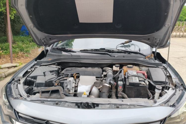 Used Chevrolet Monza 2020 Light Hybrid RS 330T Automatic Comfort Edition Engine Bay