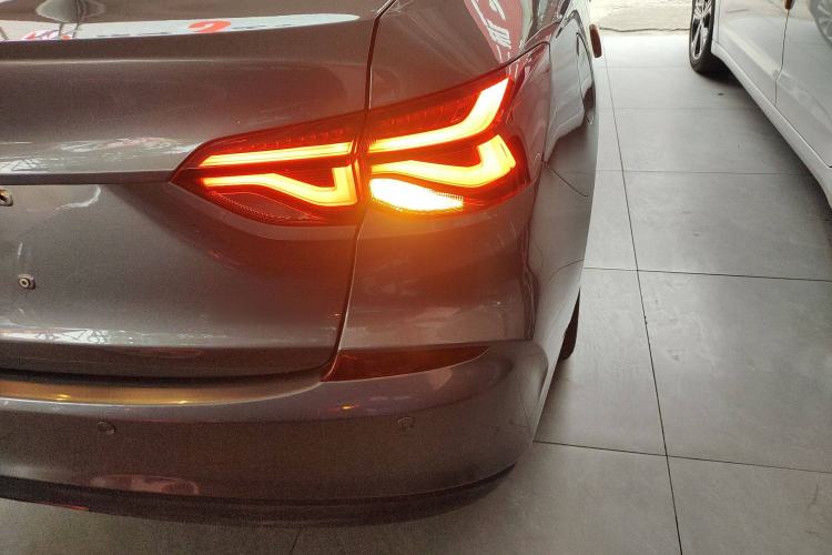 Used Chevrolet Monza 2020 320 Automatic Enjoyment Edition Exterior 2
