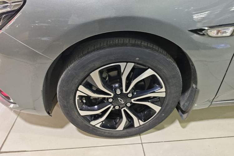 Used Chevrolet Monza 2020 Light Hybrid RS 330T Automatic Comfort Edition Exterior 4