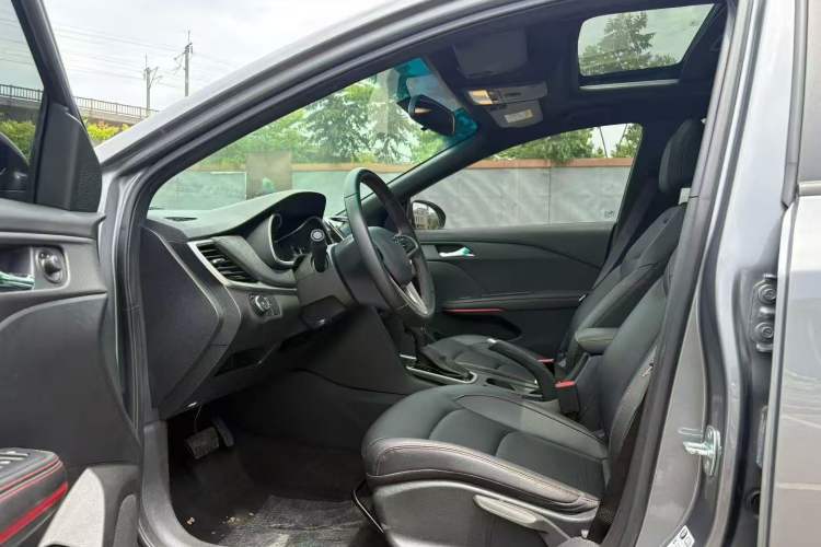 Used Chevrolet Monza 2020 Light Hybrid RS 330T Automatic Comfort Edition Exterior 5