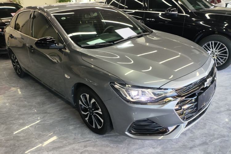 Used Chevrolet Monza 2020 Light Hybrid RS 330T Automatic Comfort Edition Front Right 45 Deg