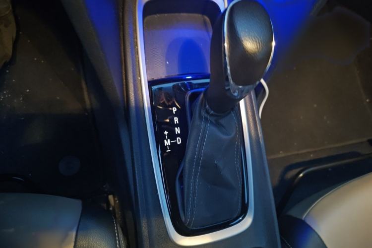 Used Chevrolet Monza 2020 320 Automatic Enjoyment Edition Gear Lever