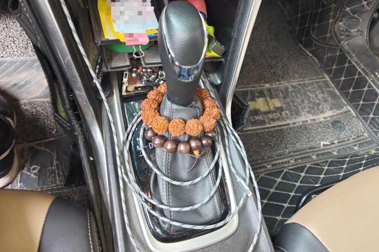 Used Chevrolet Monza 2020 320 Automatic Enjoyment Edition Gear Lever