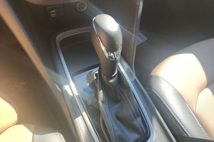 Used Chevrolet Monza 2020 320 Automatic Enjoyment Edition Gear Lever
