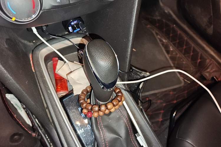 Used Chevrolet Monza 2020 Light Hybrid RS 330T Automatic Comfort Edition Gear Lever