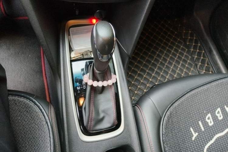 Used Chevrolet Monza 2020 Light Hybrid RS 330T Automatic Comfort Edition Gear Lever