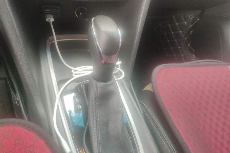 Used Chevrolet Monza 2020 320 Automatic Enjoyment Edition Gear Lever