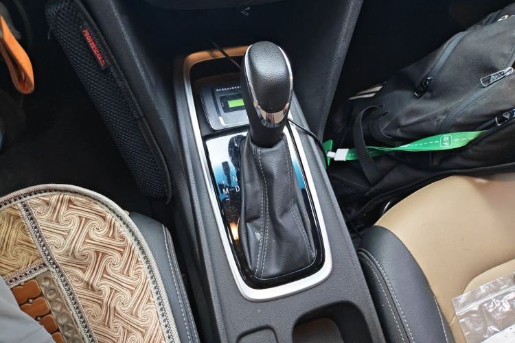 Used Chevrolet Monza 2020 320 Automatic Enjoyment Edition Gear Lever